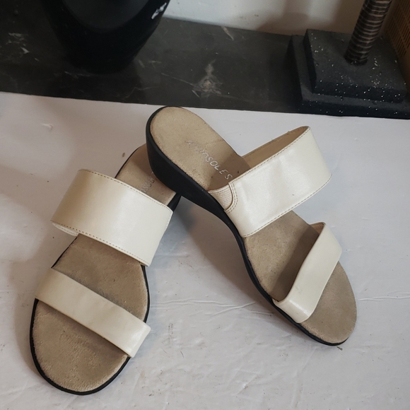 aerosoles white sandals